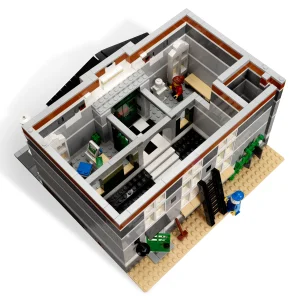 Town Hall (2859 Pieces)