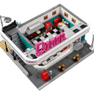 Downtown Diner (2480 Pieces)