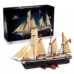 The Endurance Exploration Ship Model (3011 Pieces)
