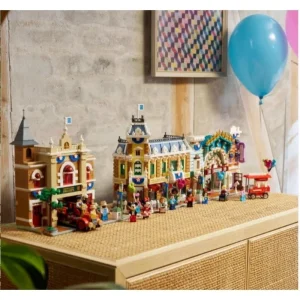 Compatible Disney Main Street, U.S.A. (3899 Pieces)