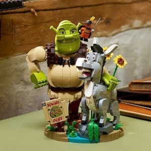 Compatible Shrek Trio on the Swamp (1403 Pieces)