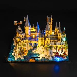 Hogwarts Castle and Grounds (2660 Pieces)